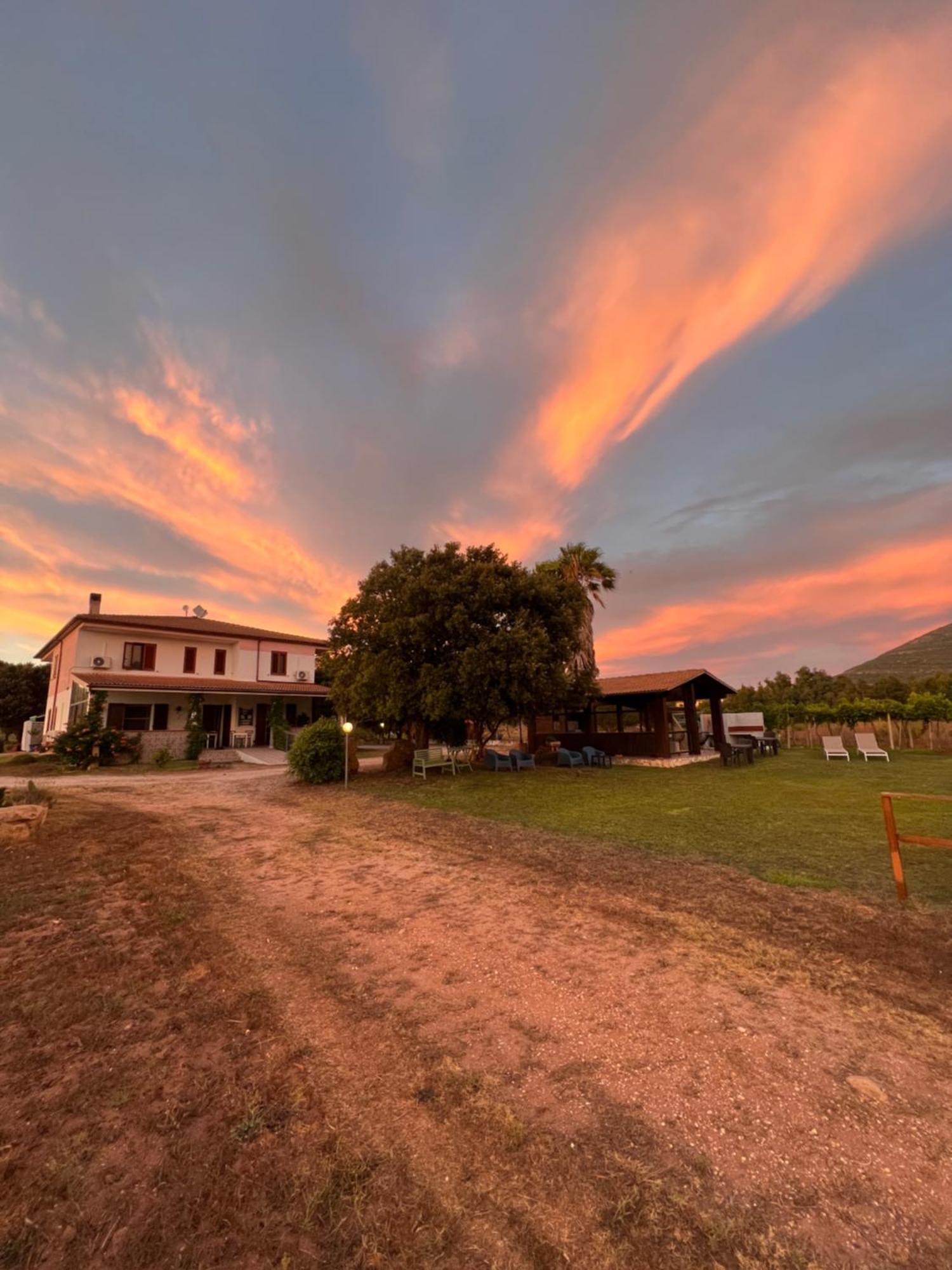 Agriturismo Graziano E Barbara Porto Conte Exterior photo